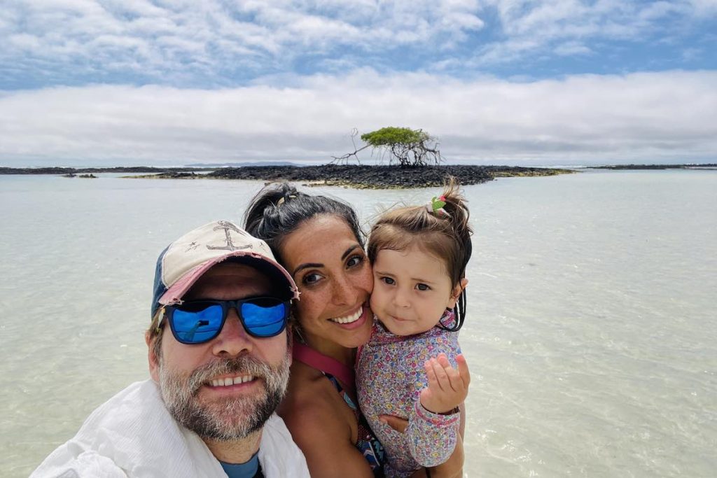 Una playa estupenda de las islas Galápagos, Playa Escondida