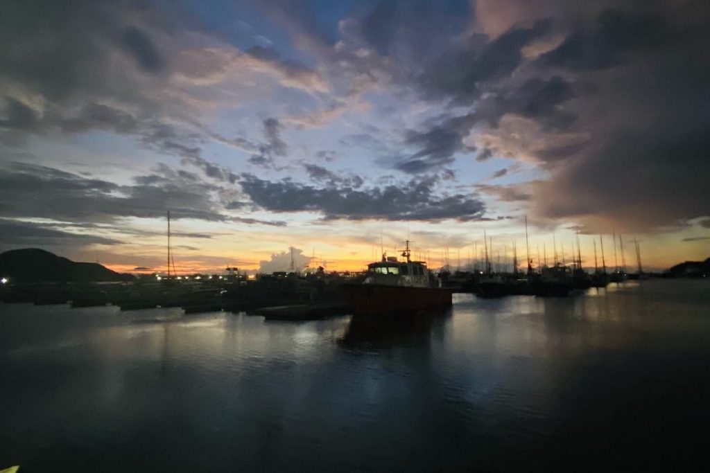 Atardecer en el puerto de Santa Marta