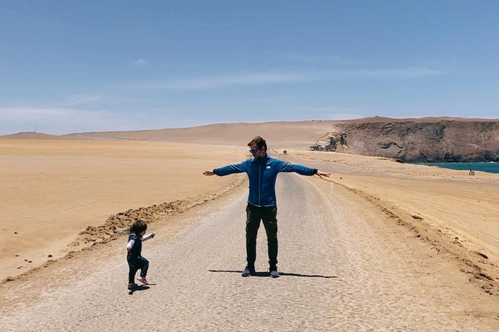 Carretera de sal en la Reserva Natural de Paracas
